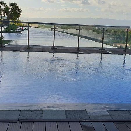 Mactan Newtown Condo With Garden And Ocean View 8Newtown Blvd Île de Mactan Extérieur photo