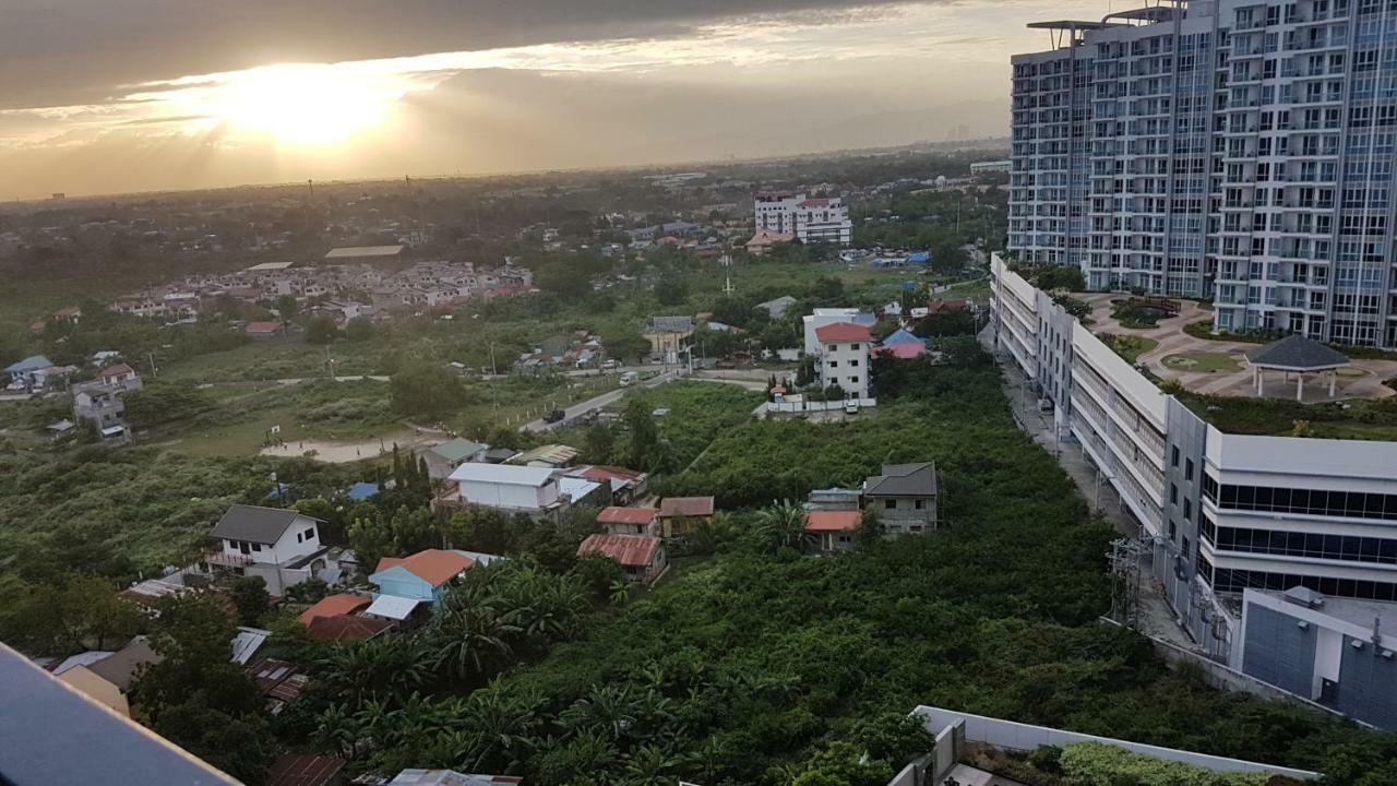 Mactan Newtown Condo With Garden And Ocean View 8Newtown Blvd Île de Mactan Extérieur photo