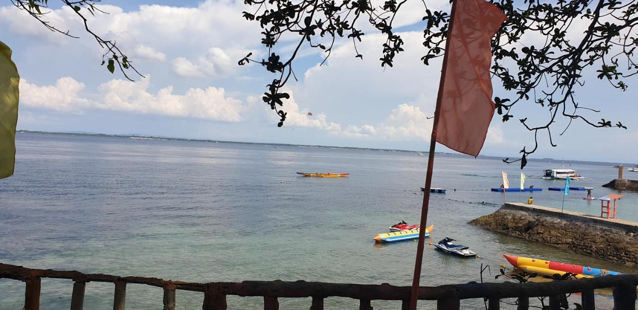 Mactan Newtown Condo With Garden And Ocean View 8Newtown Blvd Île de Mactan Extérieur photo