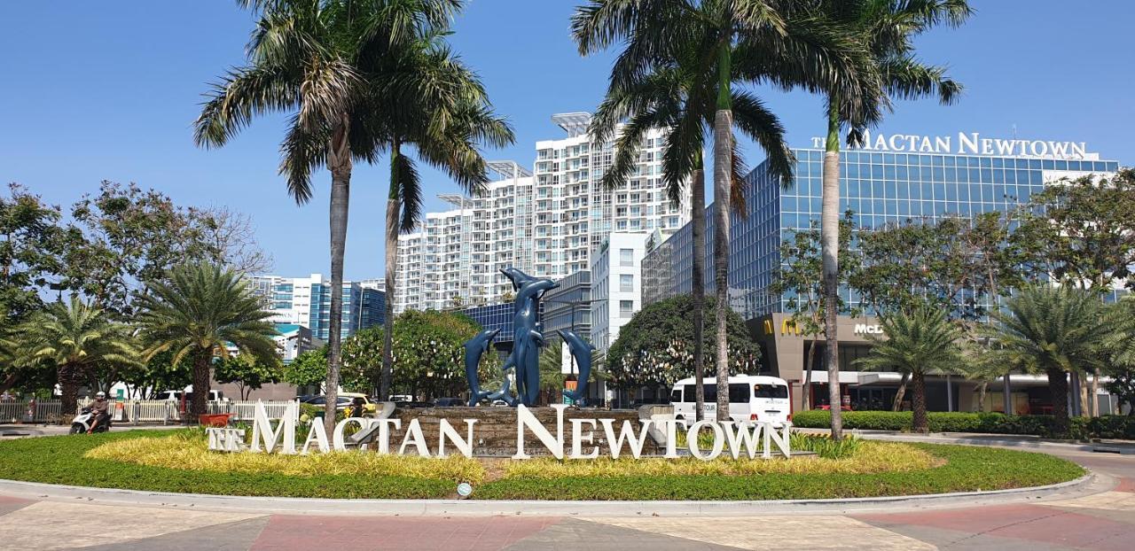 Mactan Newtown Condo With Garden And Ocean View 8Newtown Blvd Île de Mactan Extérieur photo